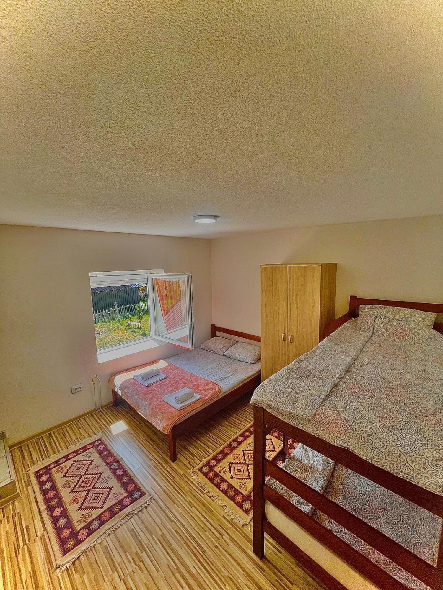 Bed and Breakfast The Blue Eye Vusanje Екстер'єр фото